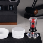 ⁦IKAPE V3 Coffee Calibrated Tamper Transparent V2⁩ - الصورة ⁦5⁩