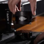 ⁦(IKAPE Coffee Distributor, Espresso Gravity Distributor(All Black⁩ - الصورة ⁦4⁩