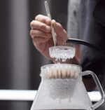 ⁦Melodrip Pour Over Coffee Tool 'Polished Steel' Handle⁩ - الصورة ⁦5⁩