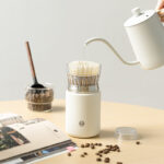 ⁦TIMEMORE 1+1 Tumbler with Coffee Dripper⁩ - الصورة ⁦4⁩